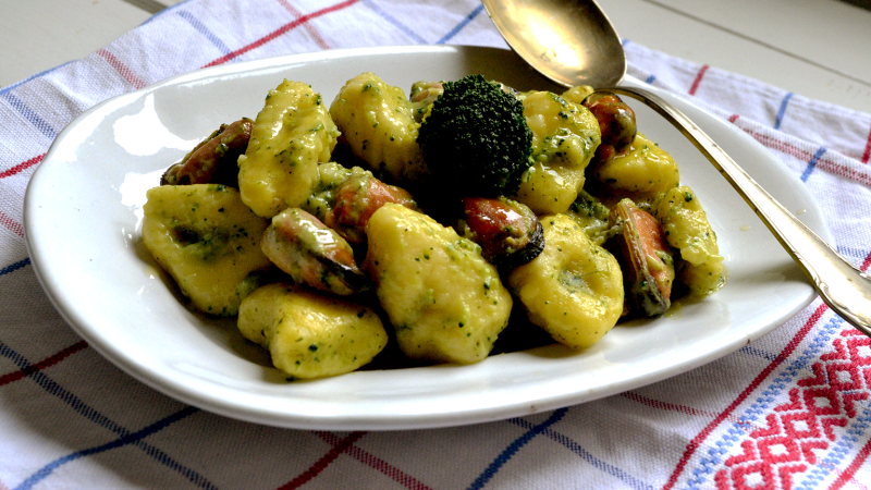 GNOCCHI DI PATATE CON BROCCOLO E COZZE Gianfranco Allari